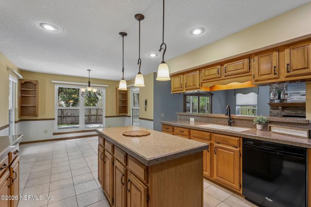 2609 BELLESHORE Court, Orange Park, FL 32073
