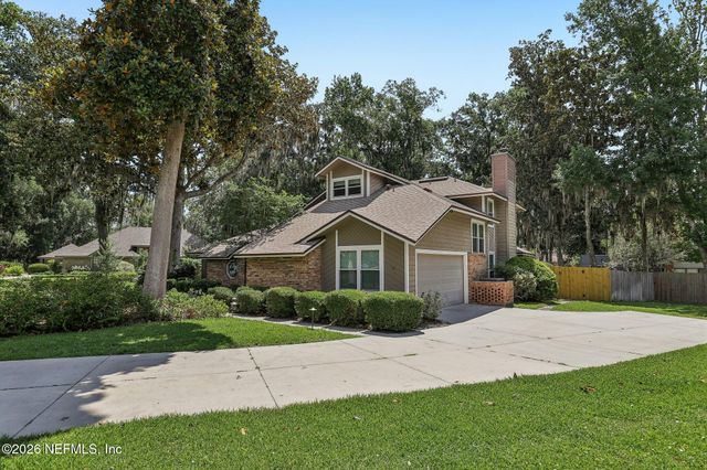 2609 BELLESHORE Court, Orange Park, FL 32073