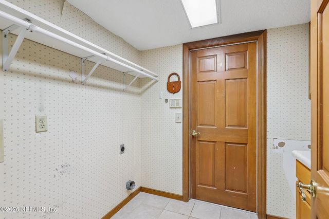 2609 BELLESHORE Court, Orange Park, FL 32073