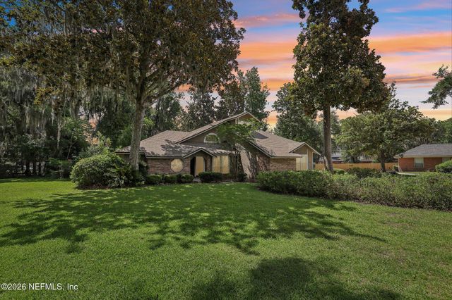 2609 BELLESHORE Court, Orange Park, FL 32073