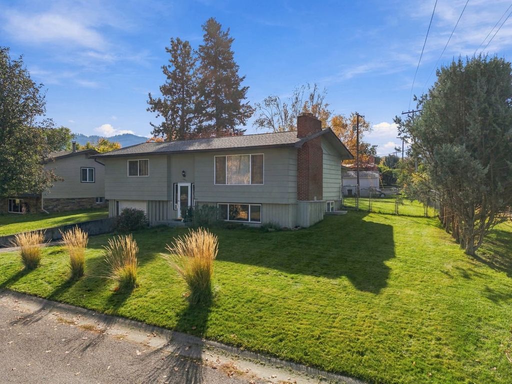 2323 Briggs Street, Missoula, MT 59803 photo 2