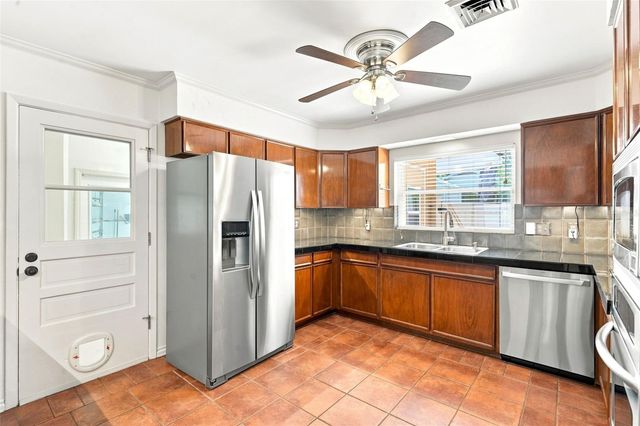421 ELLIOTT AVENUE, Sanford, FL 32771