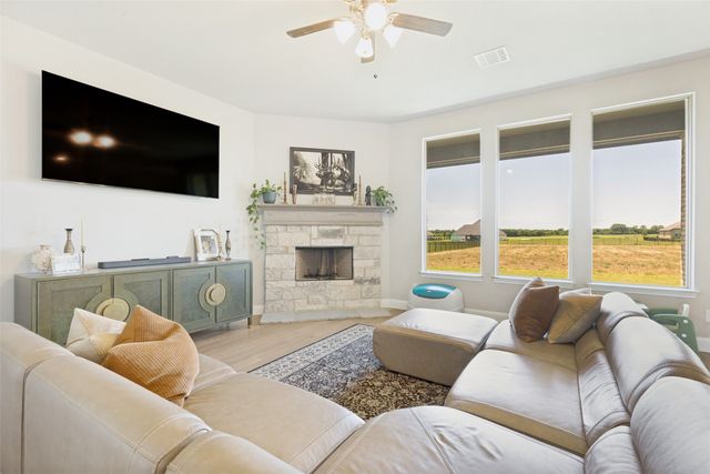 9240 Dove Hollow Road, New Fairview, TX 76247
