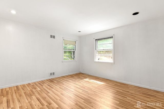 29 Devonshire Terrace, West Orange, NJ 07052