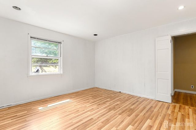 29 Devonshire Terrace, West Orange, NJ 07052