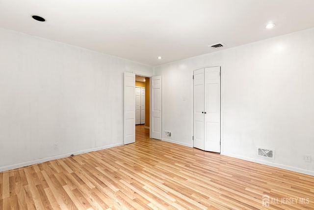 29 Devonshire Terrace, West Orange, NJ 07052