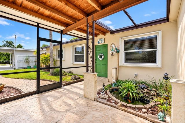 7140 Meade Street, Hollywood, FL 33024
