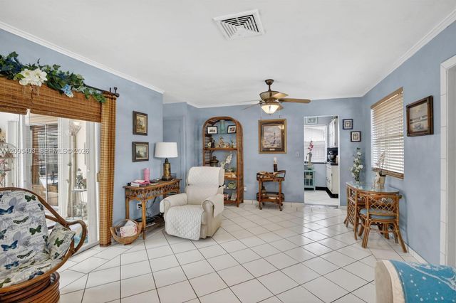 7140 Meade Street, Hollywood, FL 33024