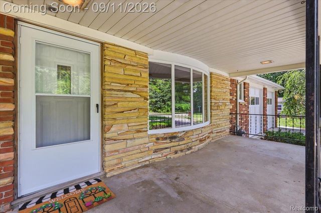 9985 Cedar Island Road, White Lake Charter Township, MI 48386
