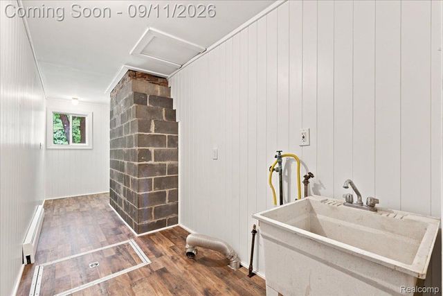 9985 Cedar Island Road, White Lake Charter Township, MI 48386