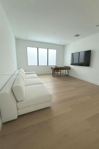 8185 Crystal Downs Ave, Boca Raton, FL 33434