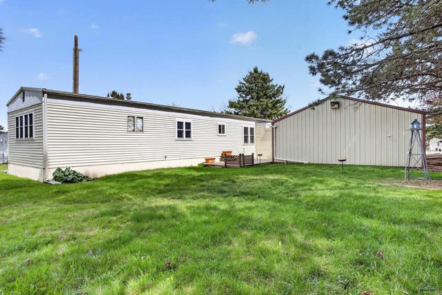 3211 VANOCKER DR, Sturgis, SD 57785