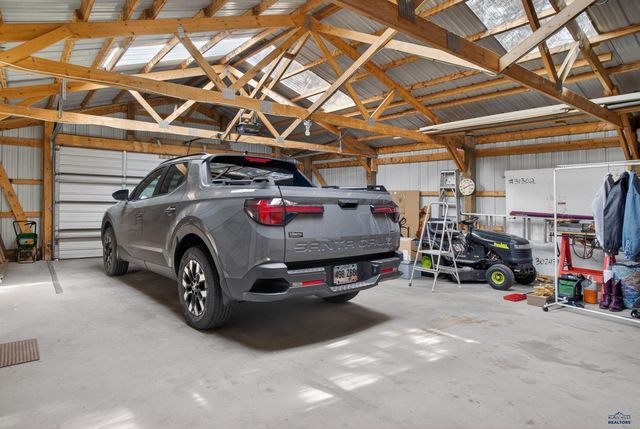 3211 VANOCKER DR, Sturgis, SD 57785