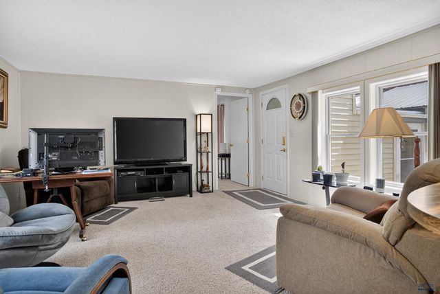 3211 VANOCKER DR, Sturgis, SD 57785