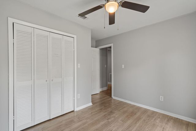 44 Sharmont Dr., Hattiesburg, MS 39402