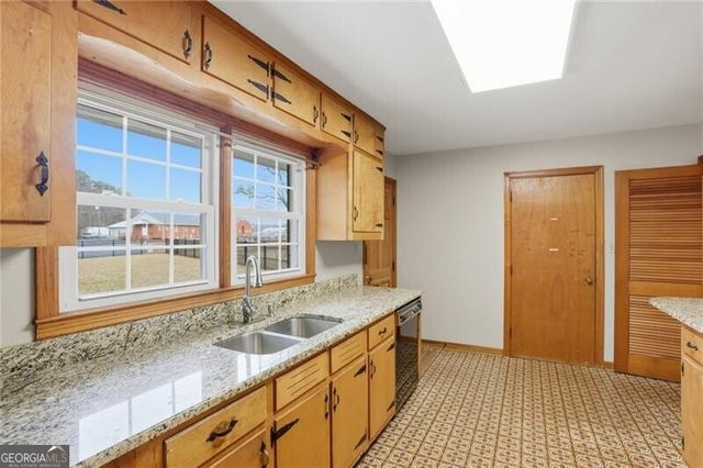 277 Oak Street, Hiram, GA 30141