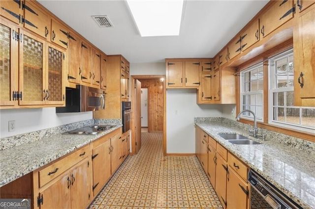 277 Oak Street, Hiram, GA 30141