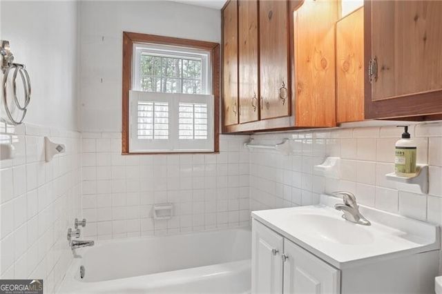 277 Oak Street, Hiram, GA 30141