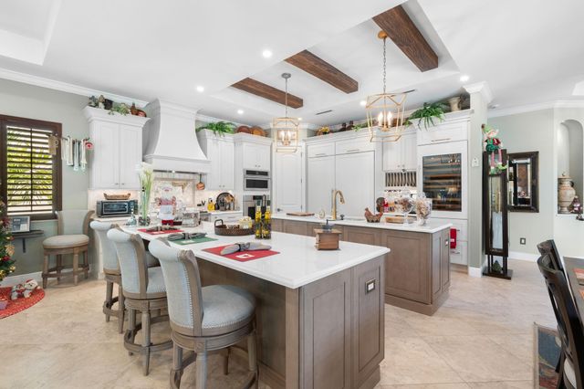 2500 NE 14th St, Fort Lauderdale, FL 33304