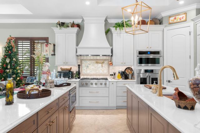 2500 NE 14th St, Fort Lauderdale, FL 33304