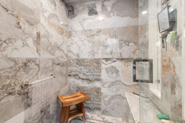 2500 NE 14th St, Fort Lauderdale, FL 33304