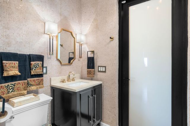 2500 NE 14th St, Fort Lauderdale, FL 33304