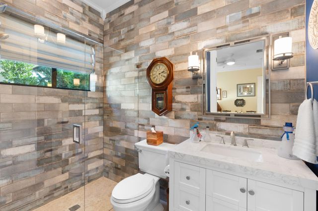 2500 NE 14th St, Fort Lauderdale, FL 33304