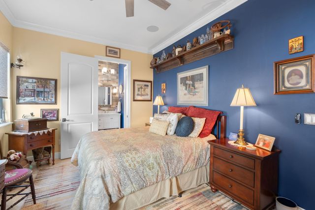 2500 NE 14th St, Fort Lauderdale, FL 33304