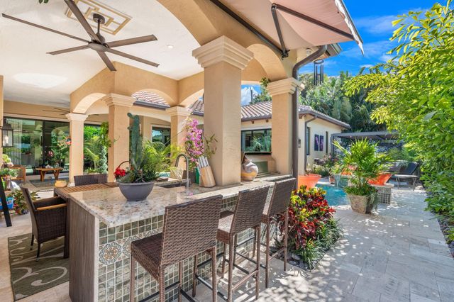 2500 NE 14th St, Fort Lauderdale, FL 33304