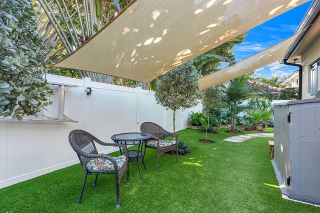 2500 NE 14th St, Fort Lauderdale, FL 33304