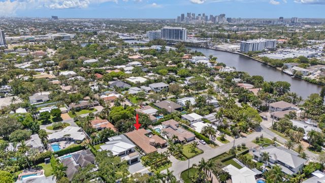 2500 NE 14th Street, Fort Lauderdale, FL 33304