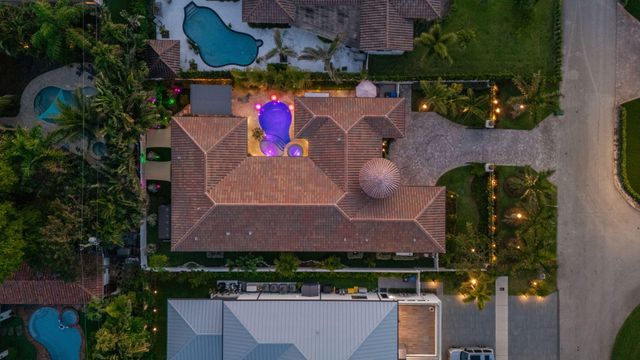 2500 NE 14th Street, Fort Lauderdale, FL 33304