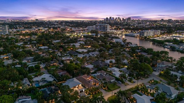 2500 NE 14th Street, Fort Lauderdale, FL 33304