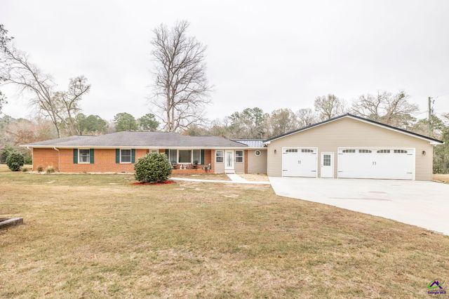26 Mansfield Drive, Hawkinsville, GA 31036