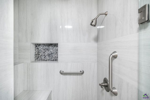 26 Mansfield Drive, Hawkinsville, GA 31036