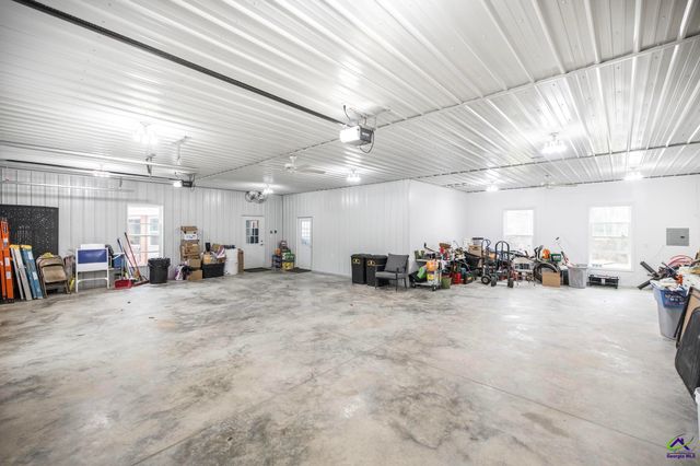 26 Mansfield Drive, Hawkinsville, GA 31036