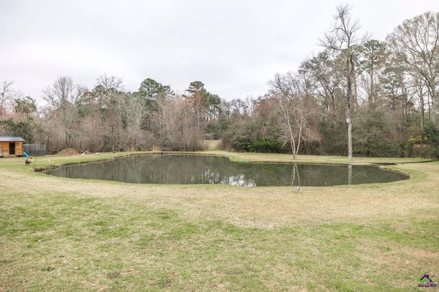 26 Mansfield Drive, Hawkinsville, GA 31036