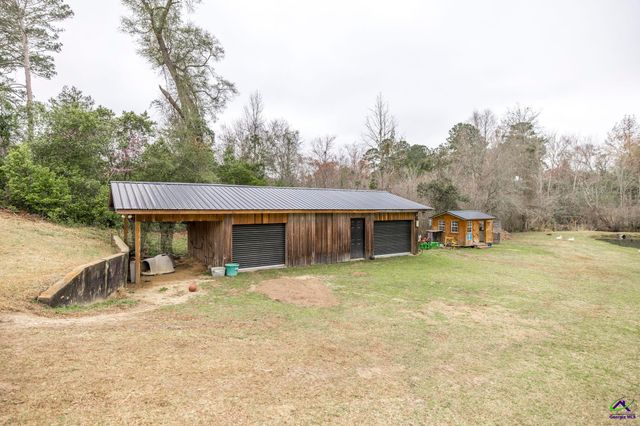 26 Mansfield Drive, Hawkinsville, GA 31036