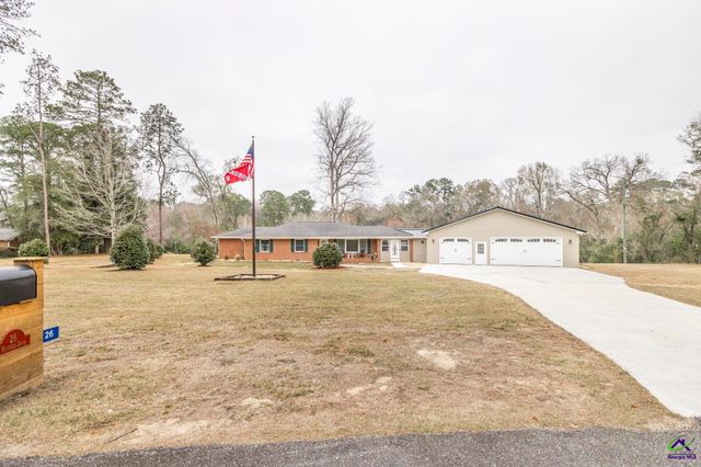 26 Mansfield Drive, Hawkinsville, GA 31036