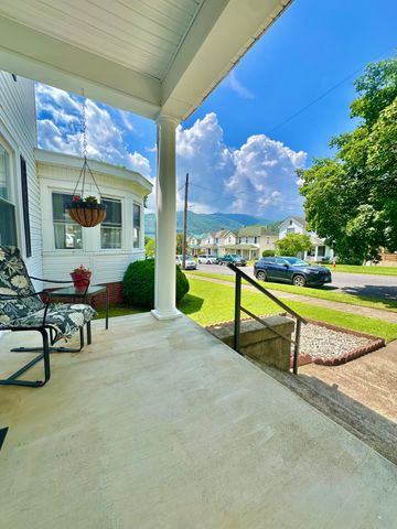 932 McCormick BLVD, Clifton Forge, VA 24422