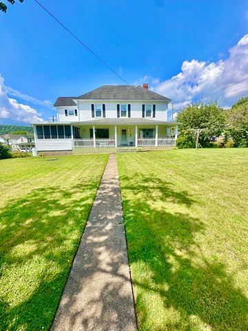 932 McCormick BLVD, Clifton Forge, VA 24422
