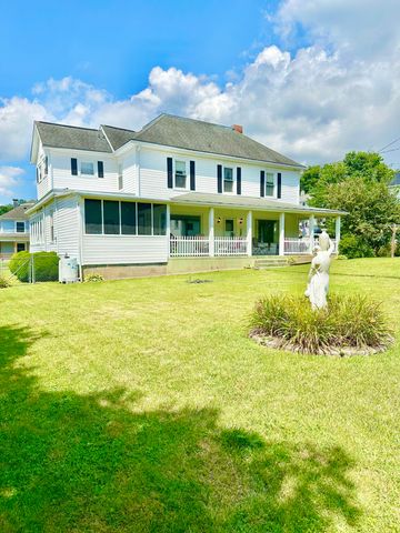 932 McCormick BLVD, Clifton Forge, VA 24422