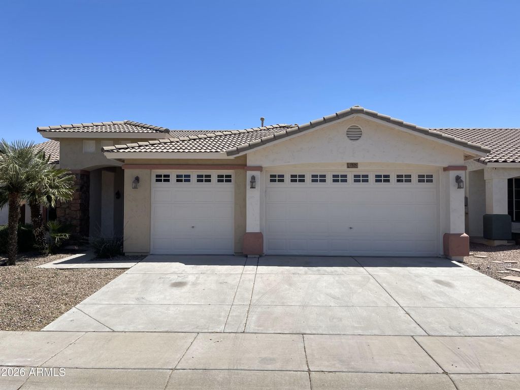 7325 W ELLIS Street, Laveen, AZ 85339