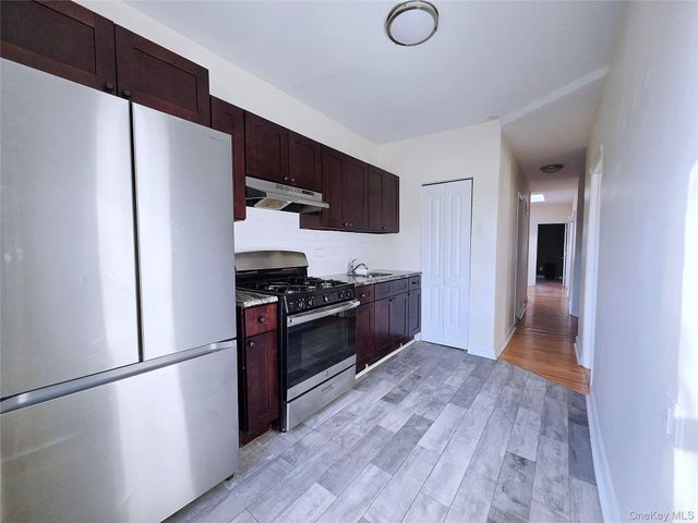 60-48 80th Avenue, Glendale, NY 11385