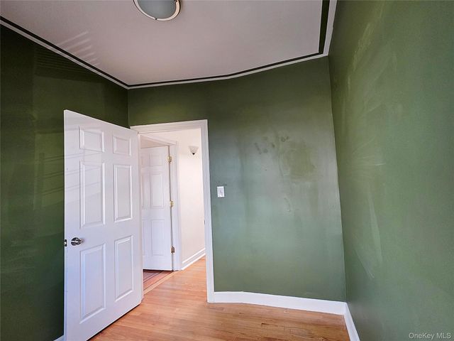 60-48 80th Avenue, Glendale, NY 11385