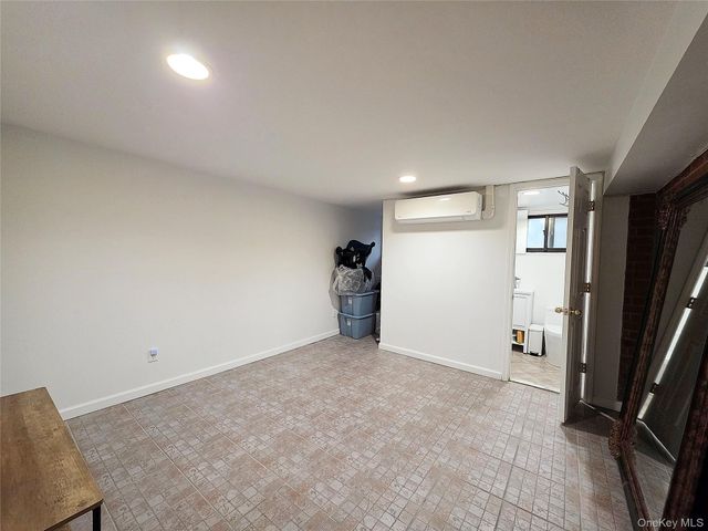 60-48 80th Avenue, Glendale, NY 11385