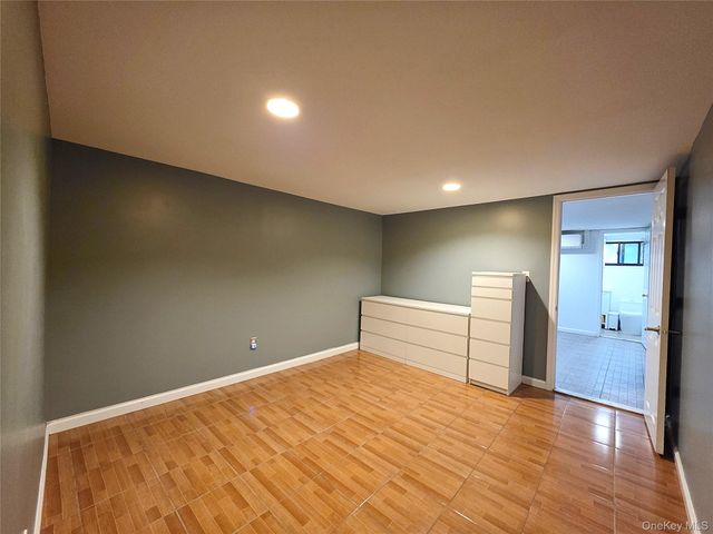 60-48 80th Avenue, Glendale, NY 11385