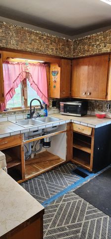 409 S High Street, Green Camp, OH 43322