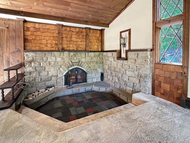 420 Boston Post Road, East Lyme, CT 06333