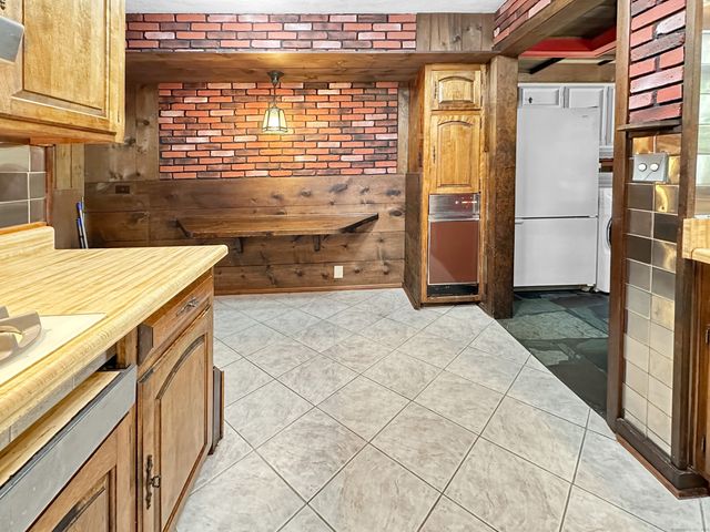 420 Boston Post Road, East Lyme, CT 06333
